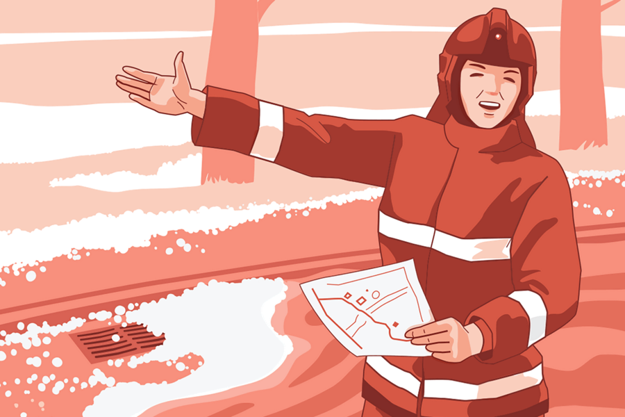 La commandante des sapeurs-pompiers Anna se prépare pour sa prochaine intervention sur un événement de grêle.